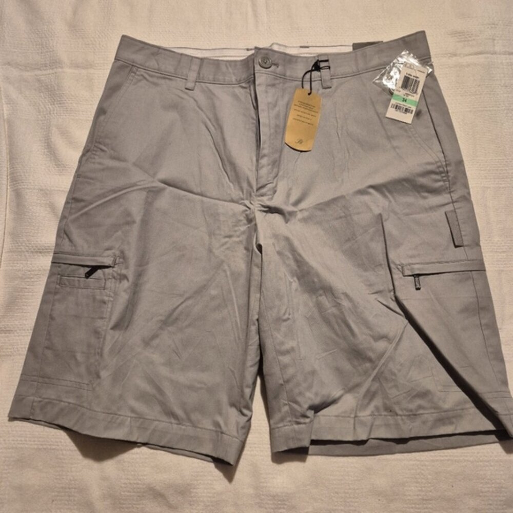 Greg Norman men's size 34 silver shorts NWT, 6 pocket pants, leg pockets zipper